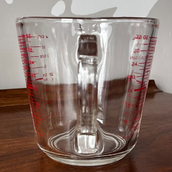 Pyrex Vintage Liquid Measuring Cup 1 Quart / 4 Cup #532 D-Handle Made in USA - Picture 7 of 14